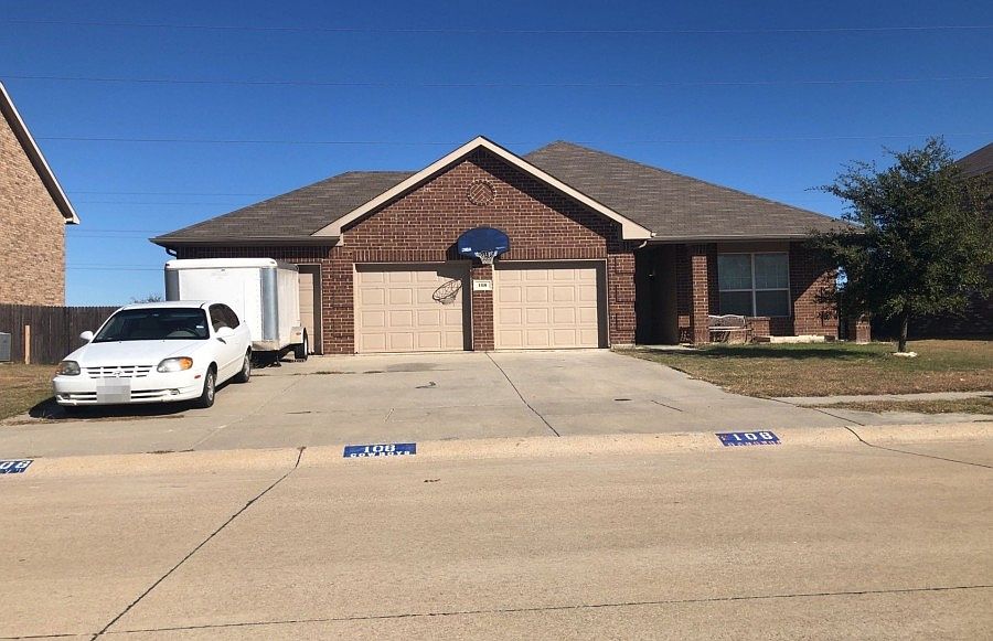 1st image of 108 Pinto Dr