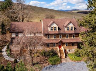 3434 Hill Rd, Slatington, PA 18080