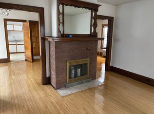 1425 E 2nd St #1, Duluth, MN 55805