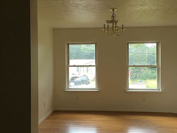 5th image of 9457 Juniper Dr