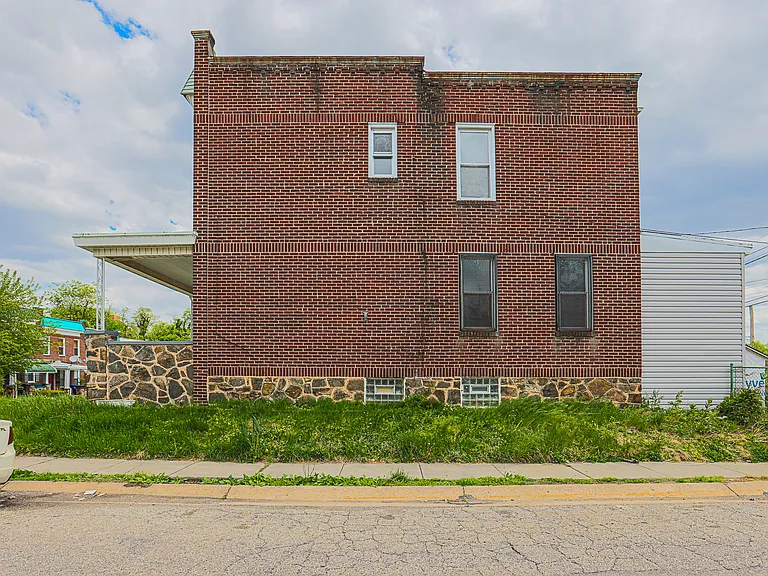 2819 Presbury St — Photo 15