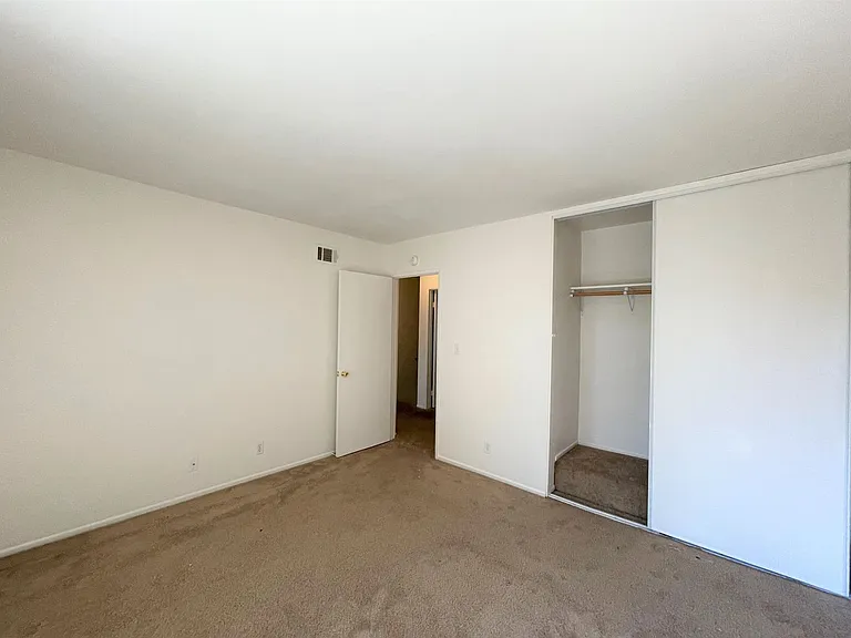 1206 Llama Ct — Photo 21