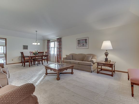 2nd image of 2745 Colony Lake East Dr