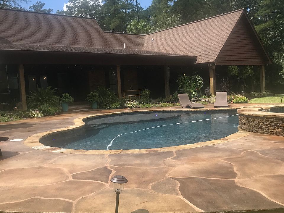 Back of House and Pool