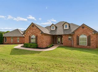 2010 Sandpiper Dr, Blanchard, OK 73010