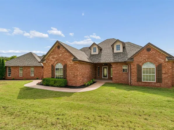 2010 Sandpiper Dr, Blanchard, OK 73010