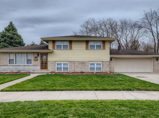 15612 Prince Dr, South Holland, IL