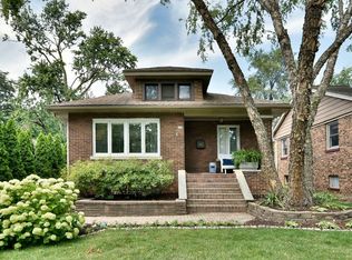 306 N Geneva Ave, Elmhurst, IL 60126