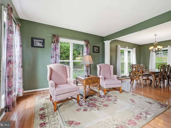 7735 Silo Mill Ct, Manassas, VA 20112