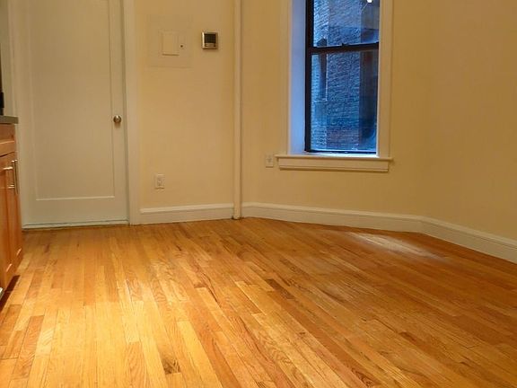 3rd image of 228 E 80th St APT 1RE
