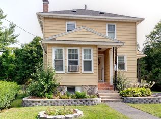 13 Healy Rd, Worcester, MA 01603