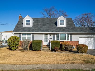 3 Poplar Avenue, Farmingdale, NY, 11735