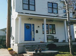 2122 S Monroe St, Arlington, VA 22204