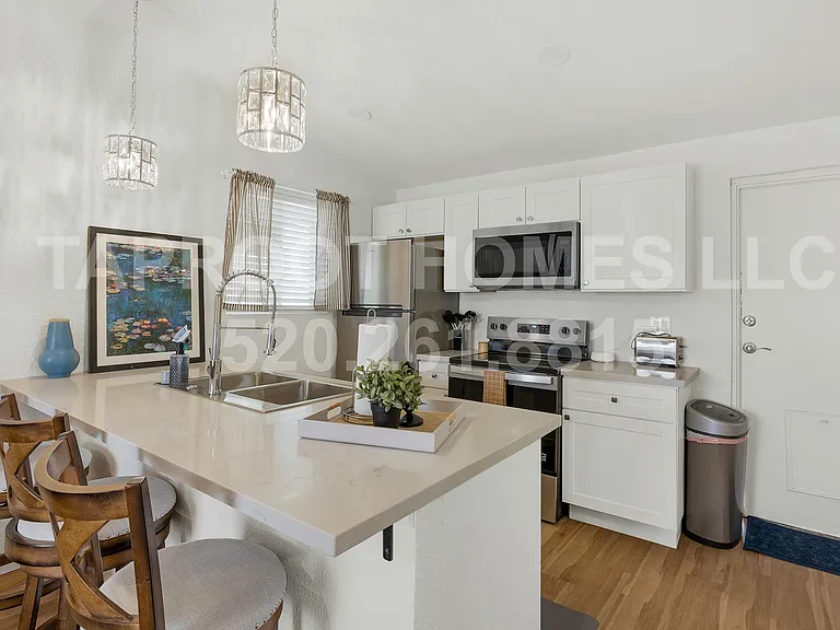 730 E Lester St #1 — Photo 8
