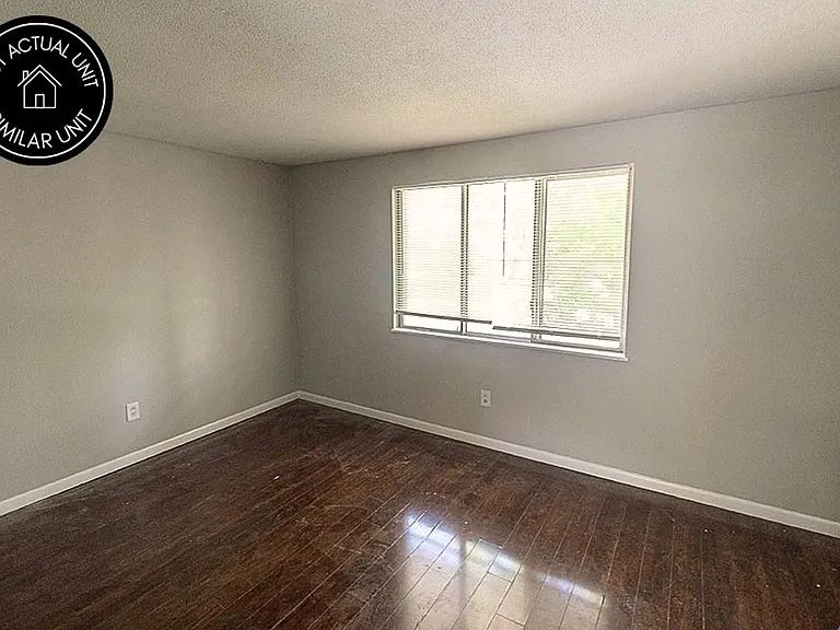 1309 N Golf Blvd #A — Photo 2