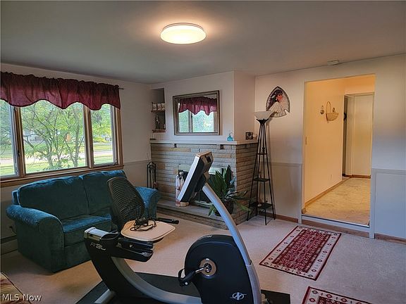 3rd image of 1608 Dodge Dr NW