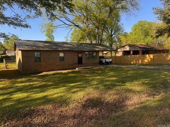 275 Jean St, Batesville, AR 72501