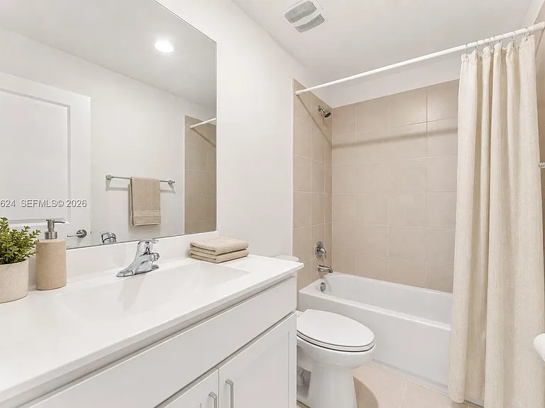 5010 Genove Pl #5010 — Photo 33