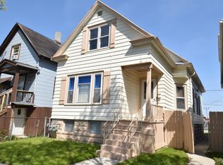 1918 W Grant St, Milwaukee, WI 53215