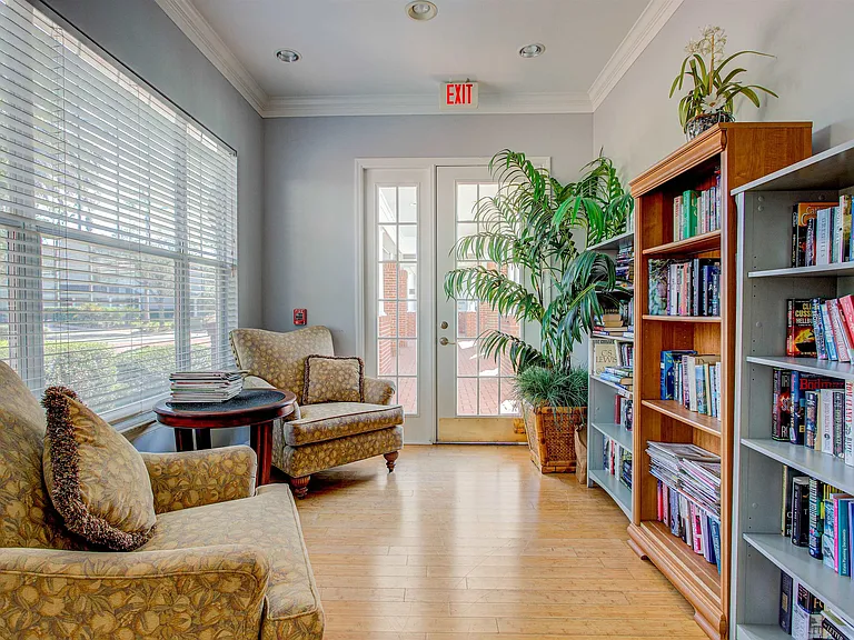 15205 Harbour Vista Cir — Photo 34