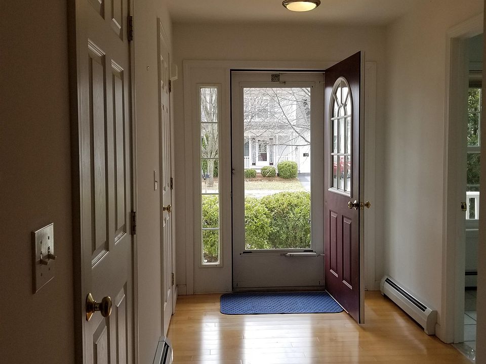 21 Cushing Dr Essex Junction VT Zillow