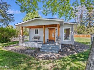 14307 Wide Hollow Rd, Yakima, WA 98908