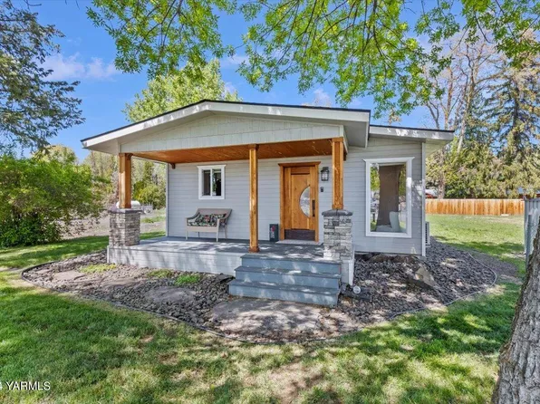 14307 Wide Hollow Rd, Yakima, WA 98908