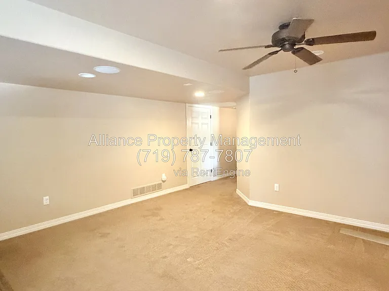 1755 Smoke Ridge Dr — Photo 34