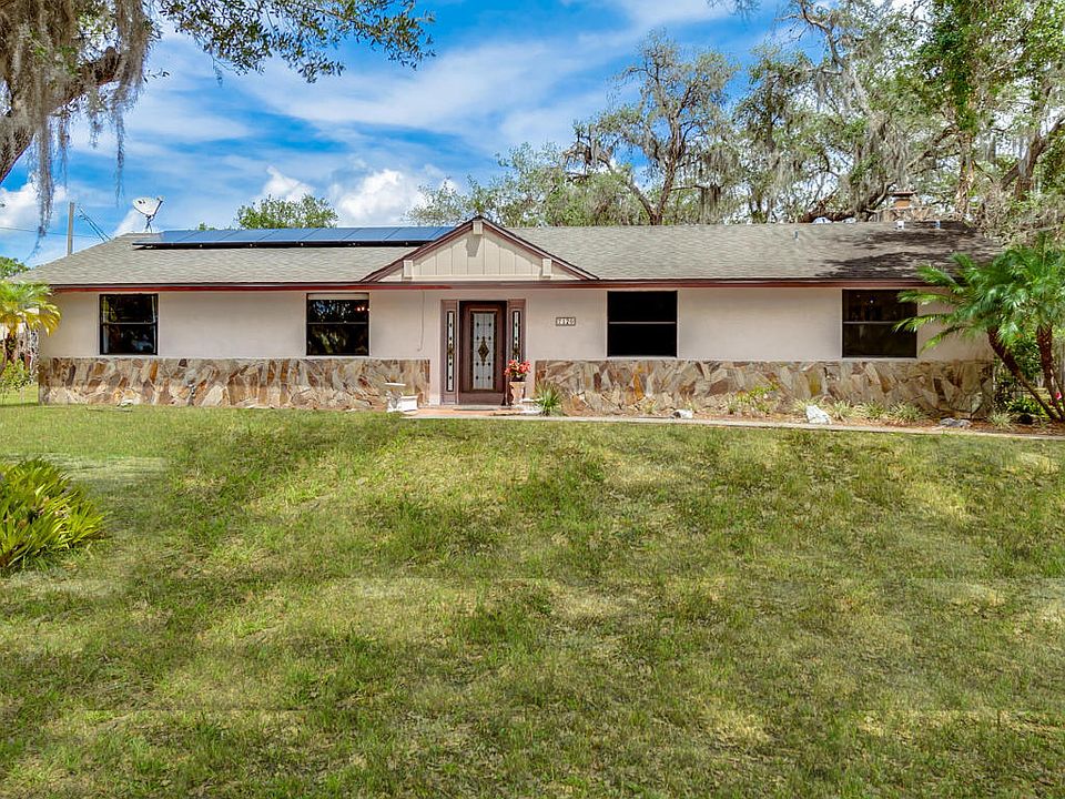1st image of 7120 Briar Oak Dr