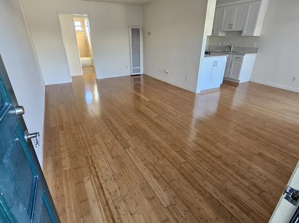 7605 W Manchester Ave APT 11, Playa Del Rey, CA 90293