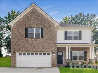 143 Edgefield Ct, Pleasant View, TN 37146
