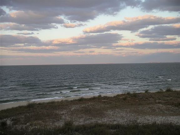 PRIVATE BEACH