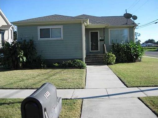 1st image of 1438 Crescent Dr