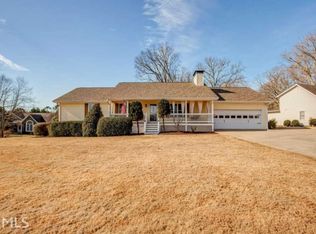 4628 Countryside Dr, Flowery Branch, GA 30542