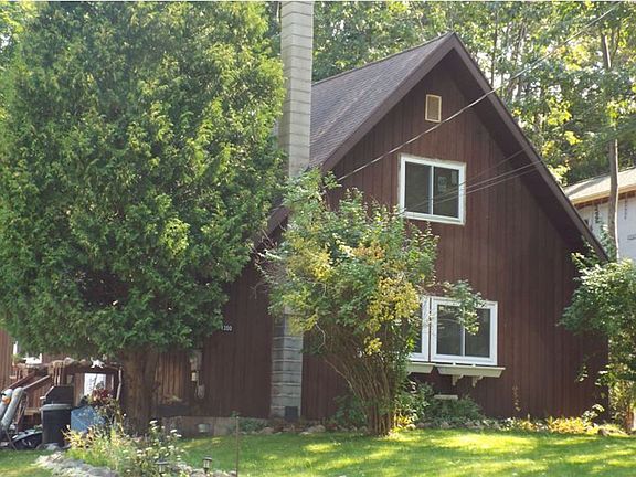 2nd image of 1350 Vandenboom Ave