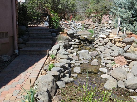 Walkway from driveway to unit