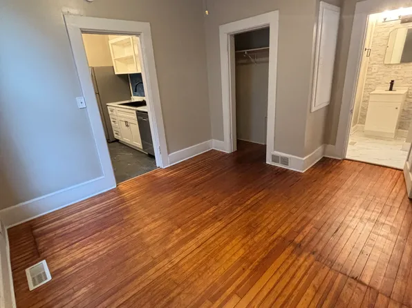 822 18th St #2, Des Moines, IA 50314