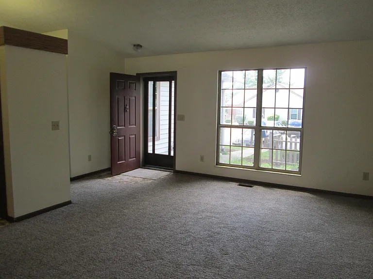 3549 Chesapeake Dr — Photo 3