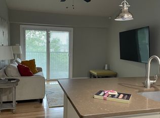 3307 Wyndham Cir APT 4165, Alexandria, VA 22302