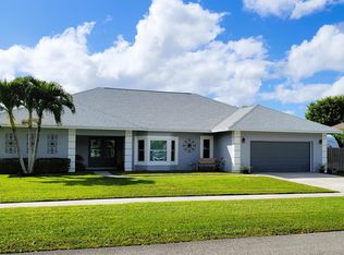 7391 Hazelwood Cir, Lake Worth, FL 33467