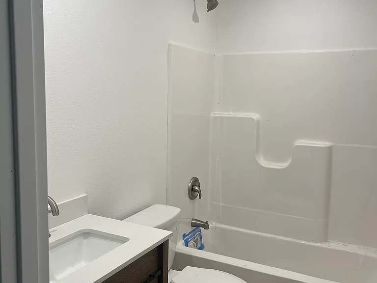 1441 N Beverly Ave #A — Photo 8