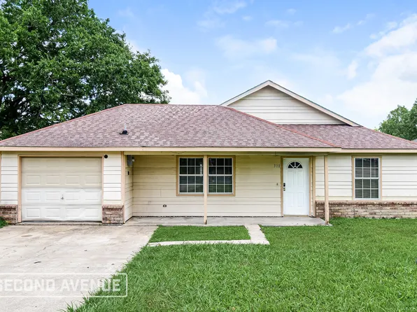 318 Woodard St, Farmersville, TX 75442