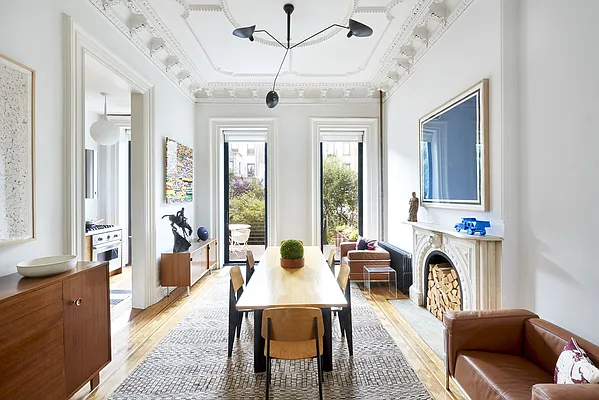 Rented by Warburg | media 54