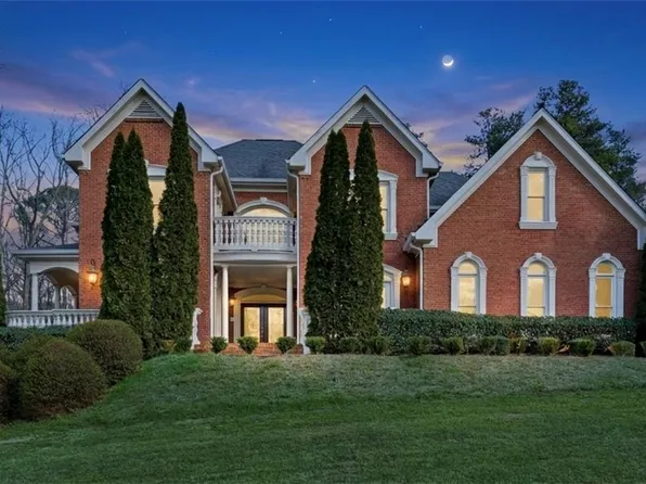 2650 Riverfront Dr, Snellville, GA 30039