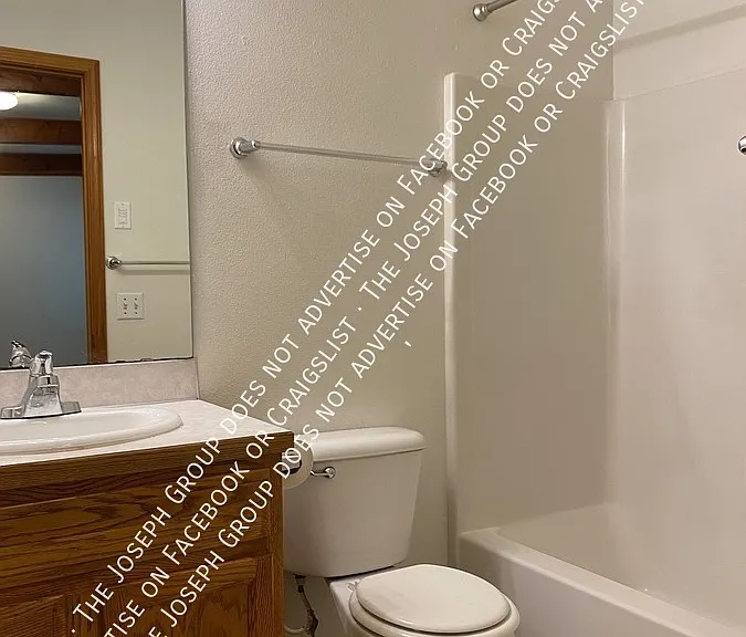 1319 E Maplewood Ave #3 — Photo 7