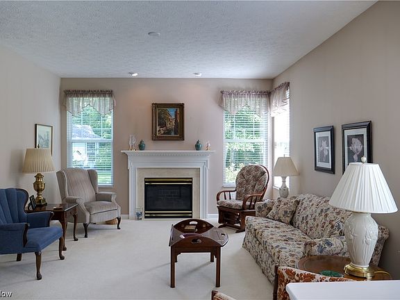 2nd image of 2365 Manchester Ln