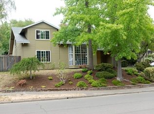 15175 NW Oak Hills Dr, Beaverton, OR