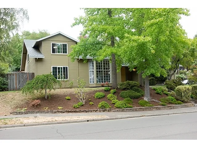 15175 NW Oak Hills Dr photo 1