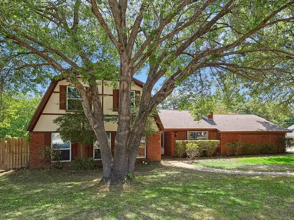 5005 Camelot Dr, Colleyville, TX 76034