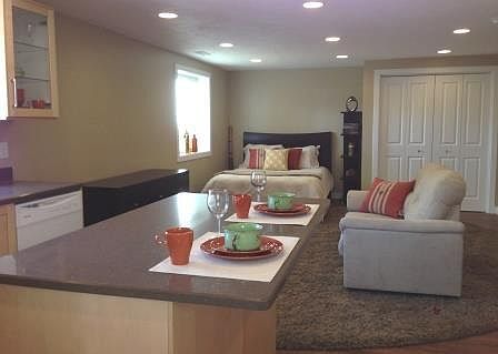 1st image of 440 E Aspen Meadows Ct
